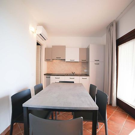 Residence Rocce Rosse Isola Rossa  Esterno foto