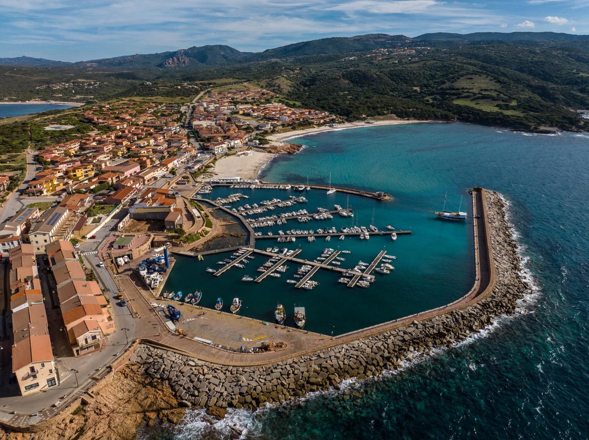 Residence Rocce Rosse Isola Rossa  Esterno foto