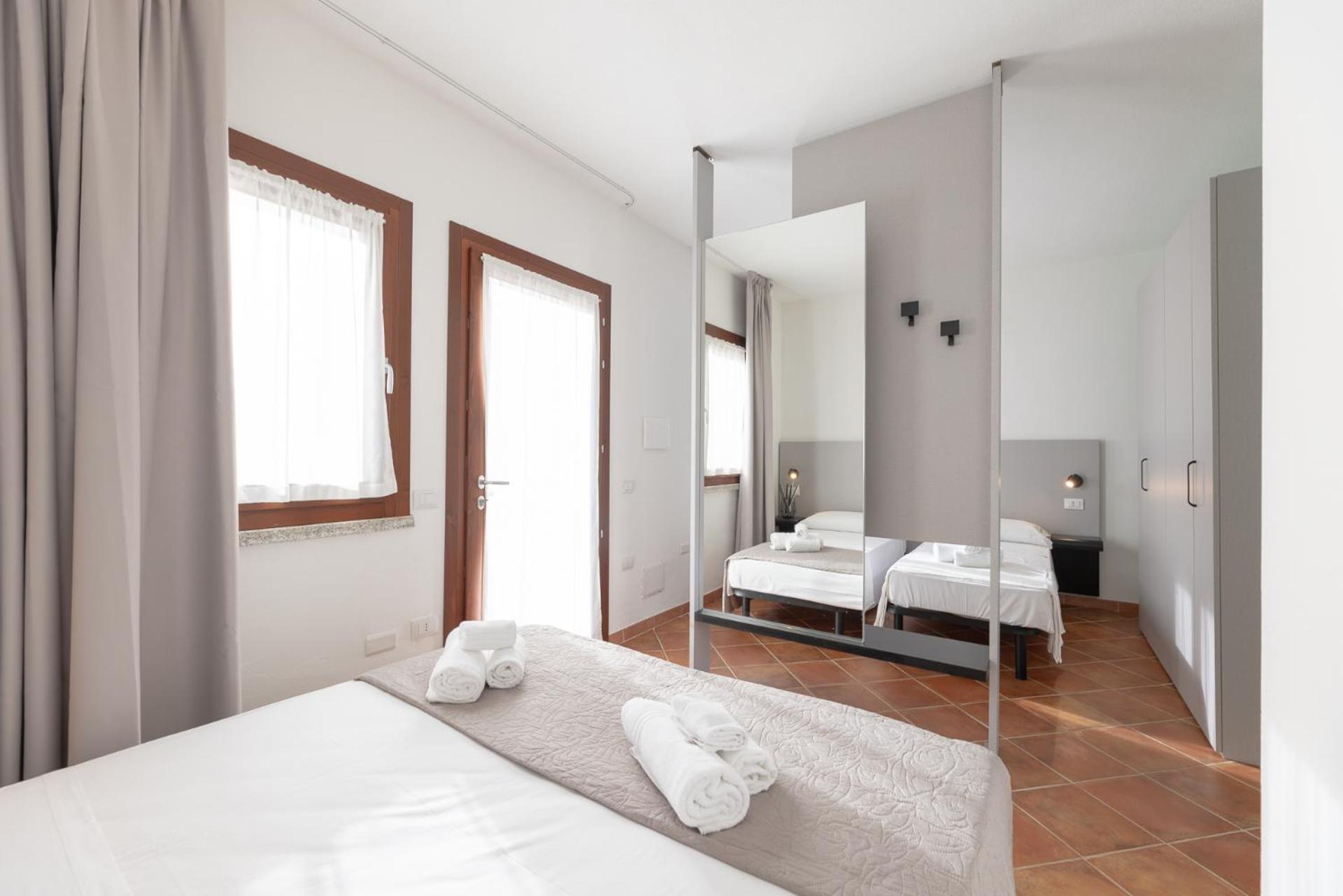 Residence Rocce Rosse Isola Rossa  Esterno foto