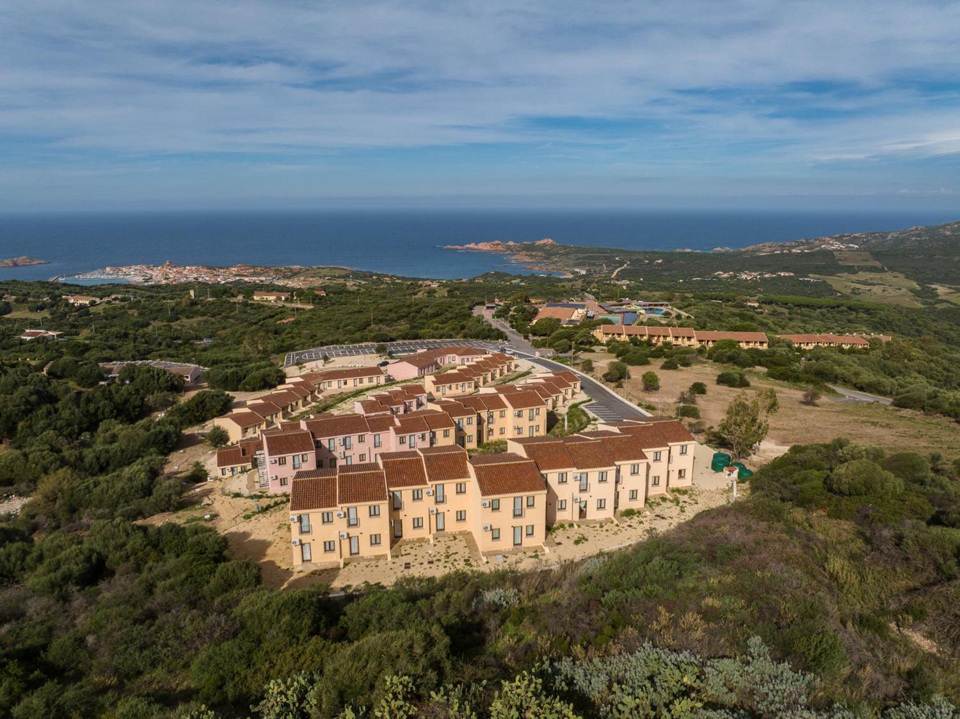 Residence Rocce Rosse Isola Rossa  Esterno foto