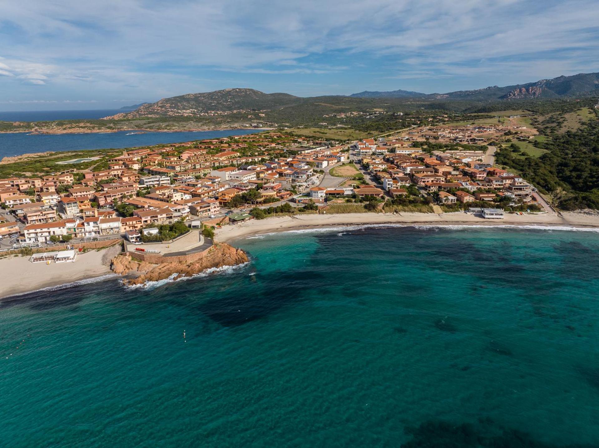 Residence Rocce Rosse Isola Rossa  Esterno foto