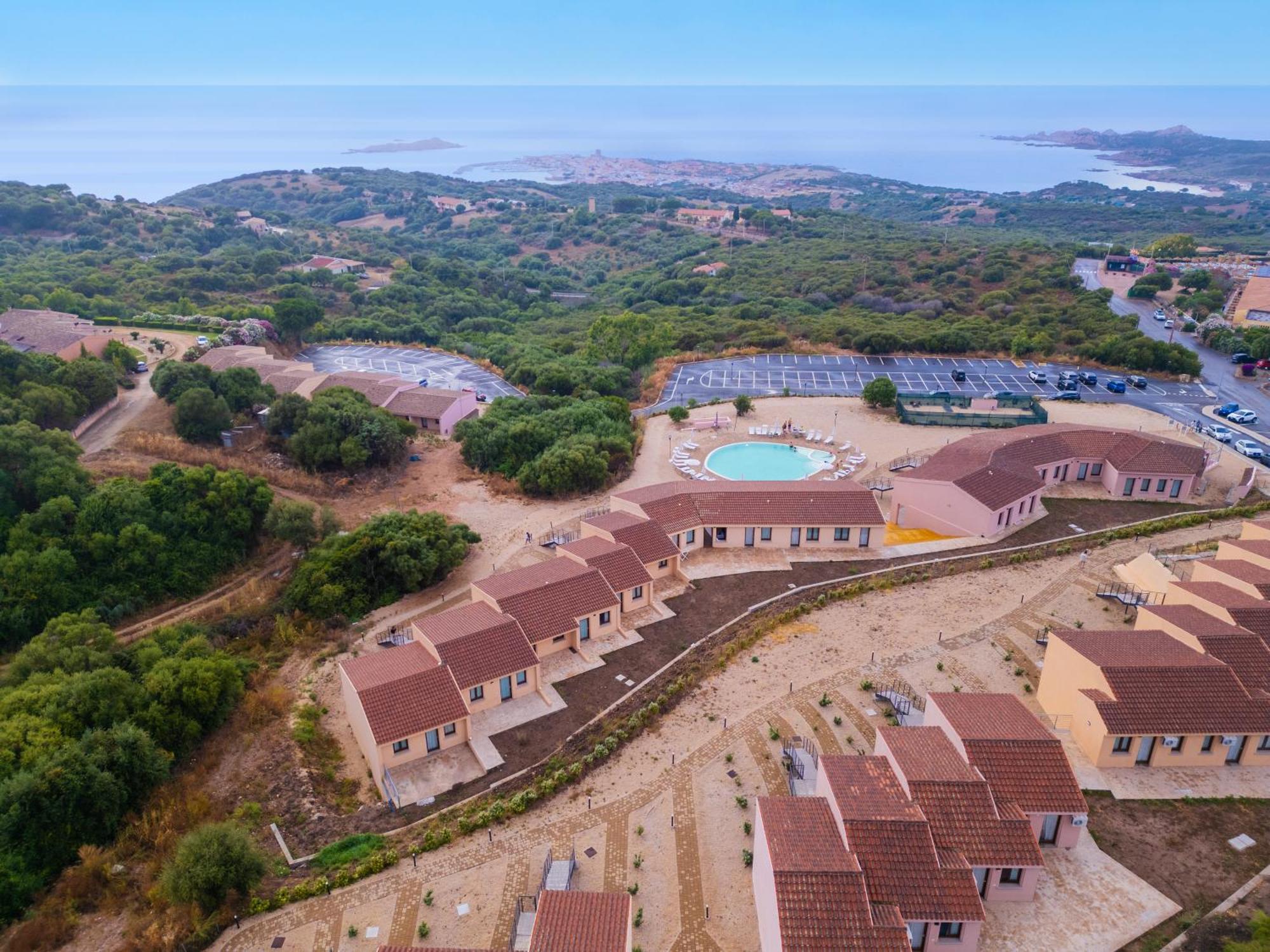Residence Rocce Rosse Isola Rossa  Esterno foto